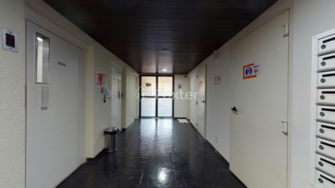 Image 35 - 1028905